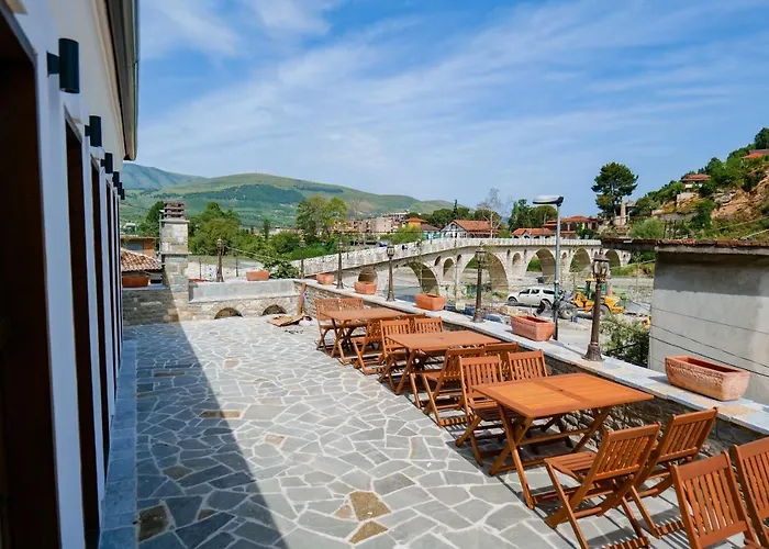 Hotel Kapllani
