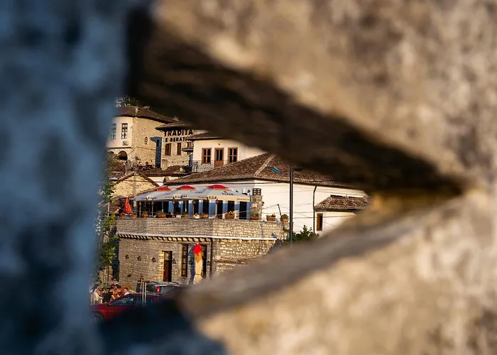 Hotel Kapllani 3*