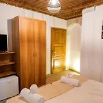 Kapllani Hotel