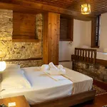 Hotel Kapllani 3*