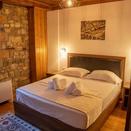 Kapllani 3* Берат